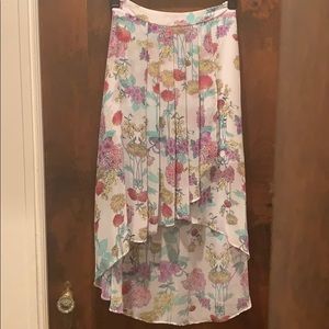 High low bisou bisou floral pleaded skirt